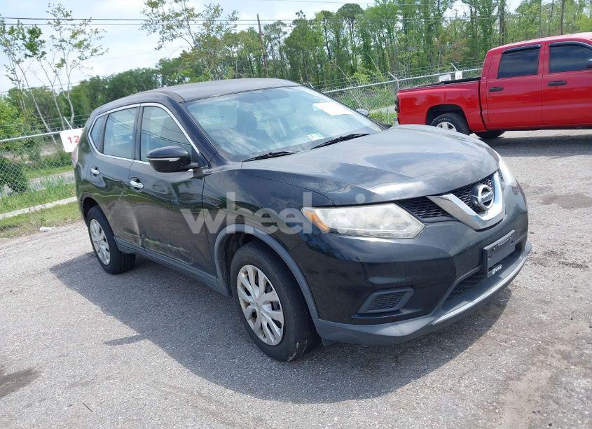 2015 Nissan Rogue S (VIN KNMAT2MT9FP584944) main photo