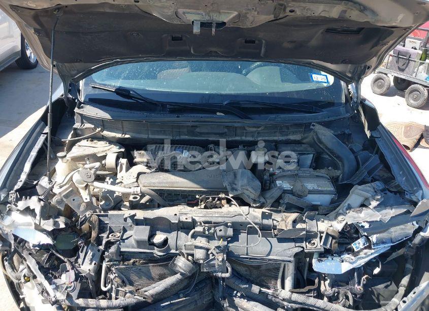 Photo 10 of 2017 Nissan Rogue S (VIN KNMAT2MT9HP542986)