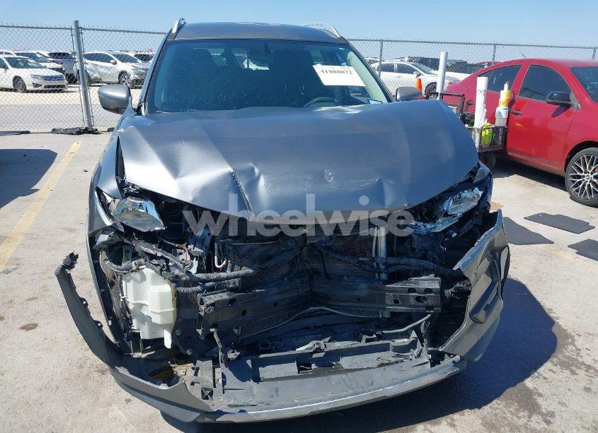 Photo 6 of 2017 Nissan Rogue S (VIN KNMAT2MT9HP542986)