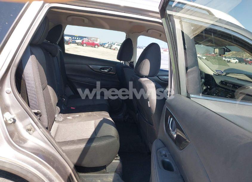 Photo 8 of 2017 Nissan Rogue S (VIN KNMAT2MT9HP542986)