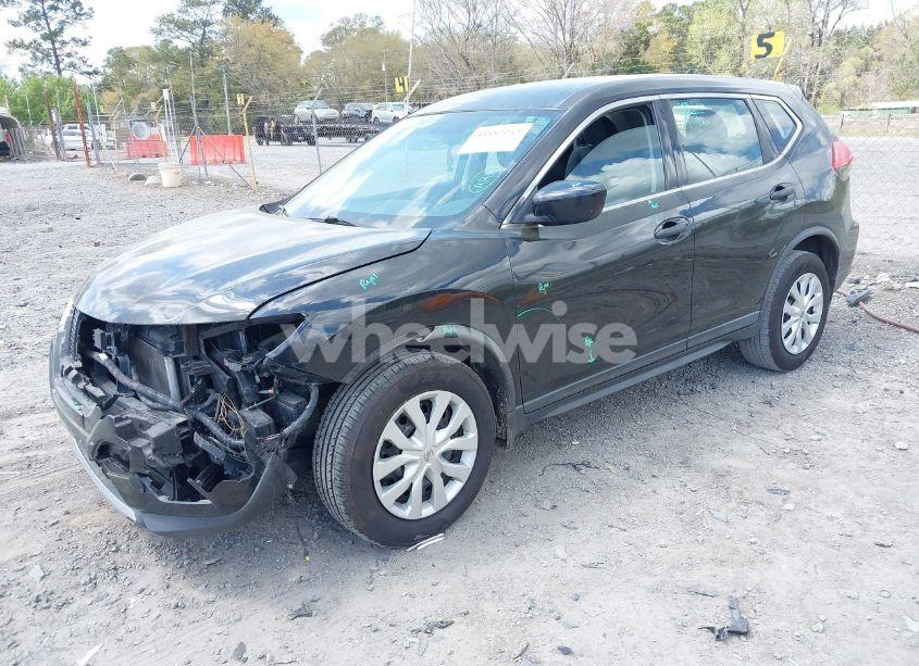 Photo 2 of 2017 Nissan Rogue S (VIN KNMAT2MT9HP616830)