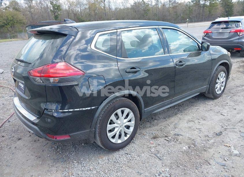 Photo 4 of 2017 Nissan Rogue S (VIN KNMAT2MT9HP616830)