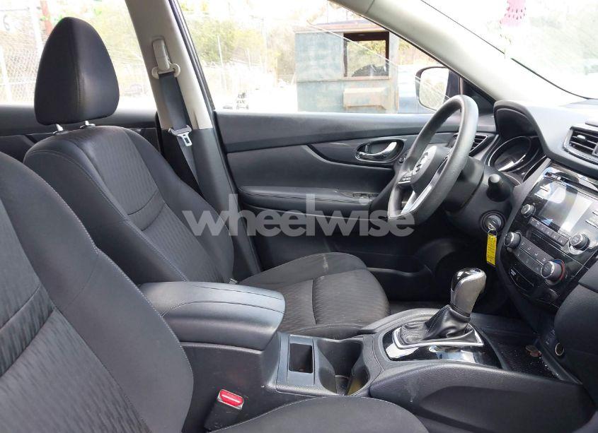 Photo 5 of 2017 Nissan Rogue S (VIN KNMAT2MT9HP616830)