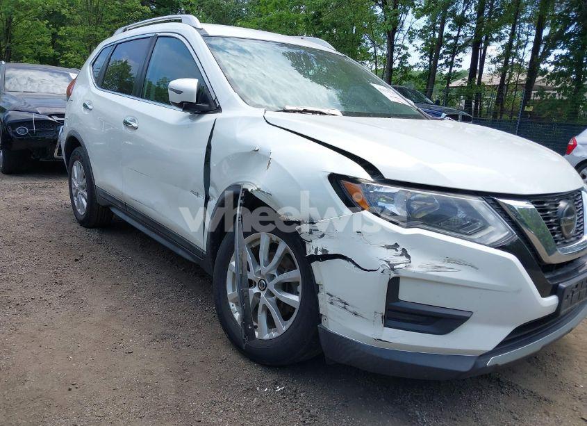 Photo 6 of 2018 Nissan Rogue SV (VIN KNMAT2MT9JP533887)