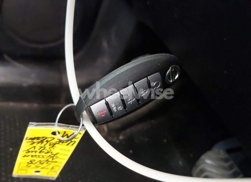 Photo 11 of 2018 Nissan Rogue SV (VIN KNMAT2MT9JP534229)