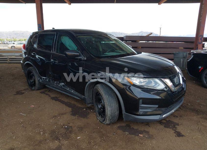 2018 Nissan Rogue S (VIN KNMAT2MT9JP547904) main photo