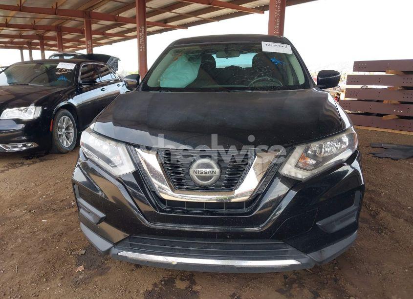 Photo 12 of 2018 Nissan Rogue S (VIN KNMAT2MT9JP547904)