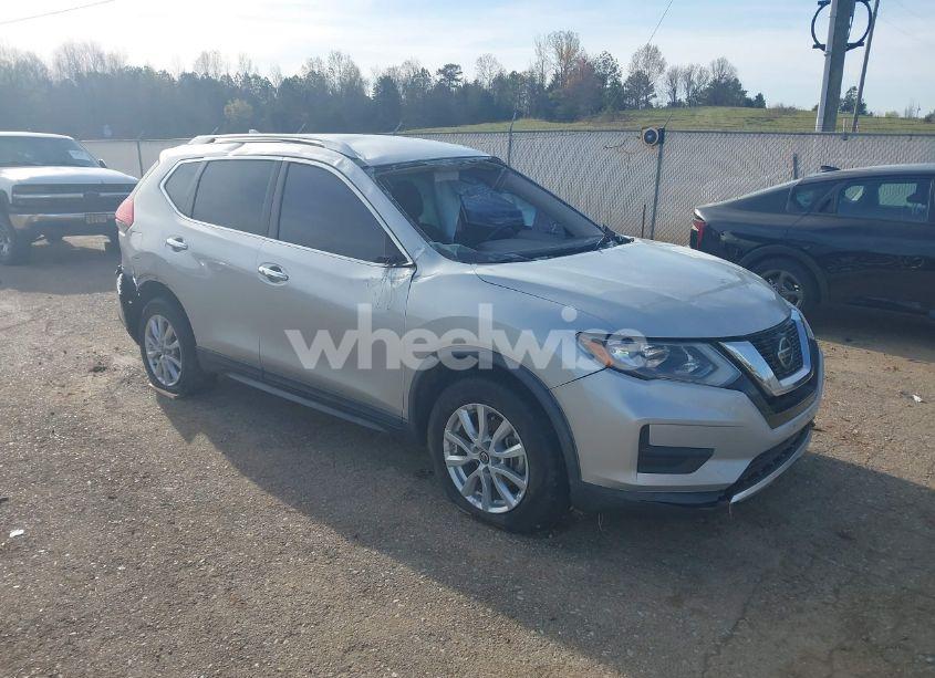 2019 Nissan Rogue SV (VIN KNMAT2MT9KP518422) main photo