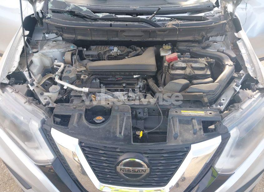 Photo 10 of 2019 Nissan Rogue SV (VIN KNMAT2MT9KP518422)