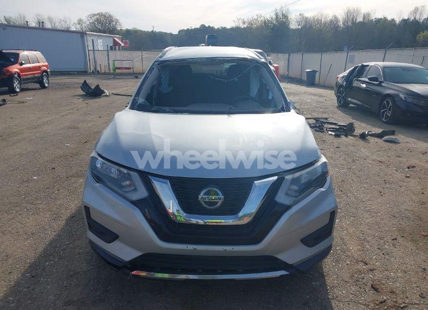Photo 12 of 2019 Nissan Rogue SV (VIN KNMAT2MT9KP518422)