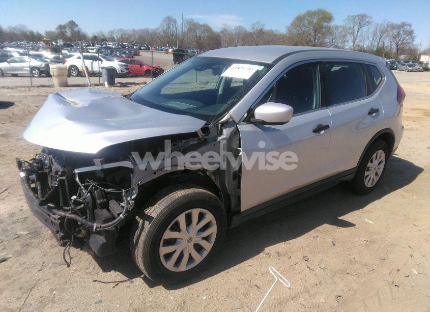 Photo 2 of 2020 Nissan Rogue S FWD (VIN KNMAT2MT9LP529860)