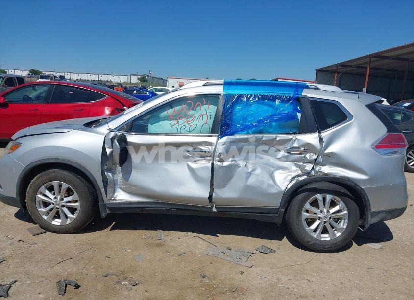 Photo 6 of 2015 Nissan Rogue SV (VIN KNMAT2MTXFP550740)