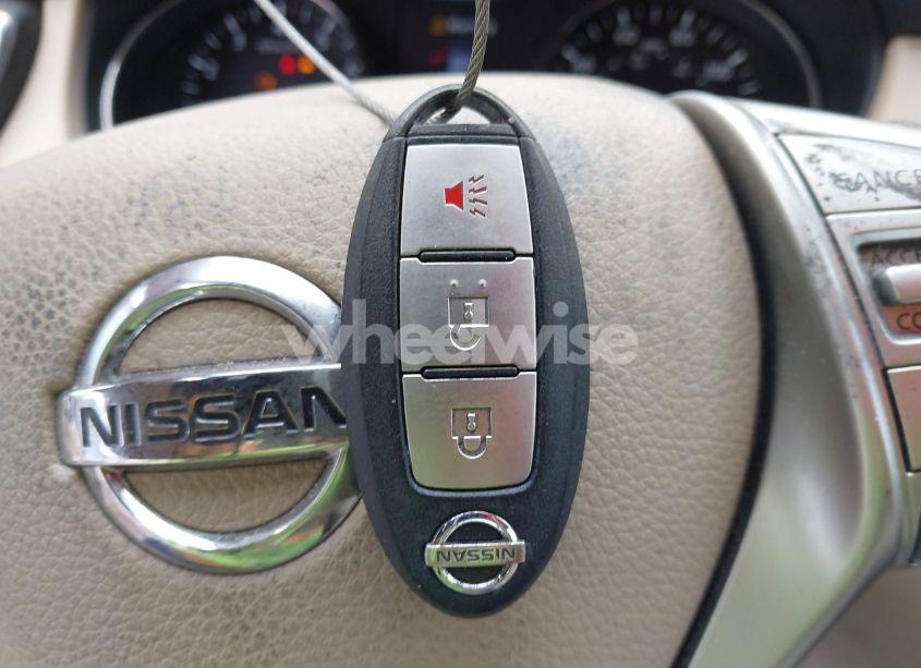 Photo 11 of 2015 Nissan Rogue SV (VIN KNMAT2MTXFP553136)