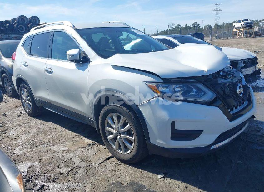 2017 Nissan Rogue SV (VIN KNMAT2MTXHP501153) main photo