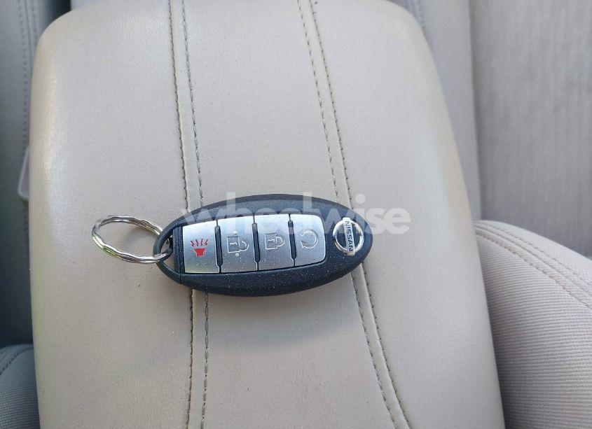 Photo 11 of 2017 Nissan Rogue SV (VIN KNMAT2MTXHP501153)