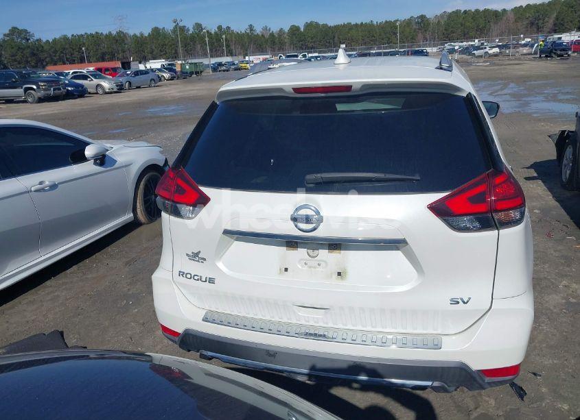 Photo 16 of 2017 Nissan Rogue SV (VIN KNMAT2MTXHP501153)