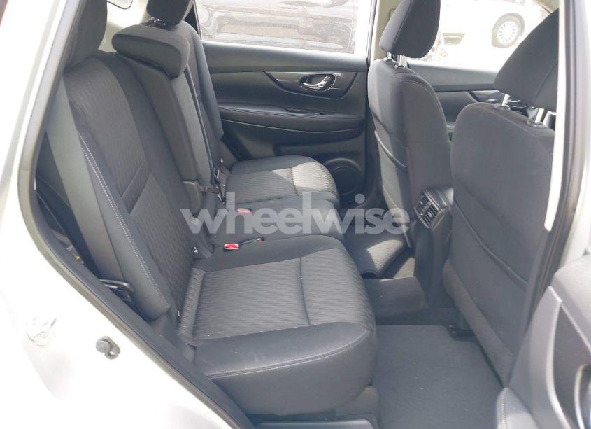 Photo 8 of 2017 Nissan Rogue S (VIN KNMAT2MTXHP552538)