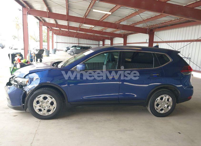 Photo 14 of 2018 Nissan Rogue S (VIN KNMAT2MTXJP593032)