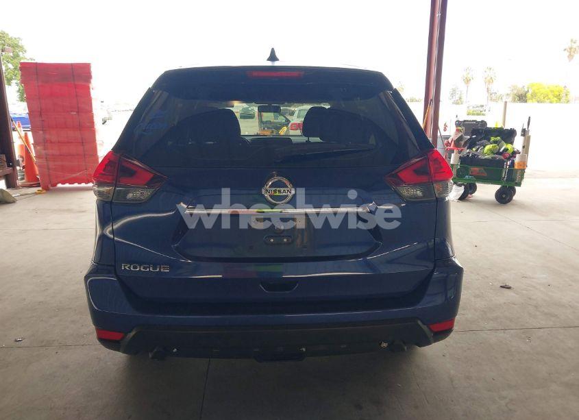 Photo 16 of 2018 Nissan Rogue S (VIN KNMAT2MTXJP593032)