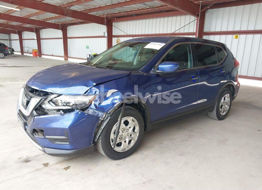 Photo 2 of 2018 Nissan Rogue S (VIN KNMAT2MTXJP593032)