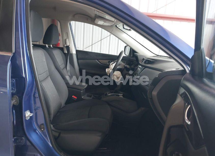 Photo 5 of 2018 Nissan Rogue S (VIN KNMAT2MTXJP593032)