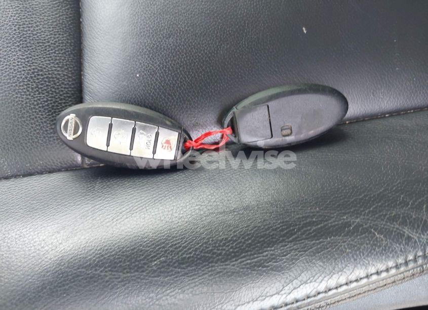 Photo 11 of 2015 Nissan Rogue SV (VIN KNMAT2MV0FP511740)