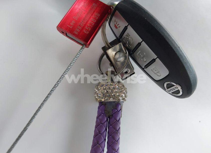 Photo 11 of 2015 Nissan Rogue SV (VIN KNMAT2MV0FP517053)