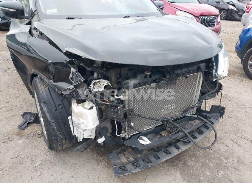 Photo 6 of 2015 Nissan Rogue S (VIN KNMAT2MV0FP538064)