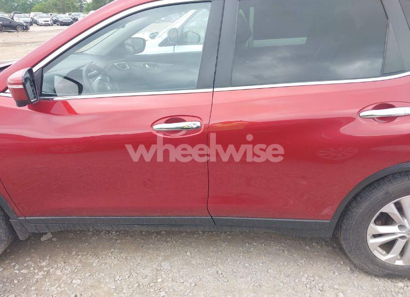 Photo 14 of 2015 Nissan Rogue SV (VIN KNMAT2MV0FP561909)