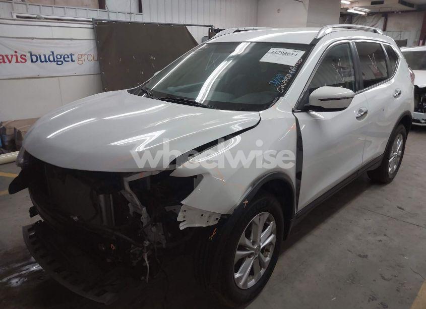 Photo 2 of 2016 Nissan Rogue SV (VIN KNMAT2MV0GP601648)