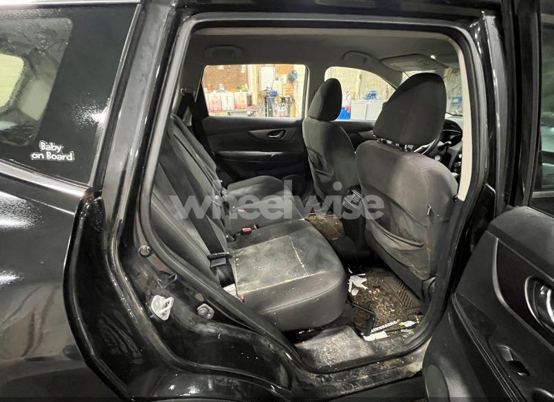 Photo 8 of 2016 Nissan Rogue S (VIN KNMAT2MV0GP622418)