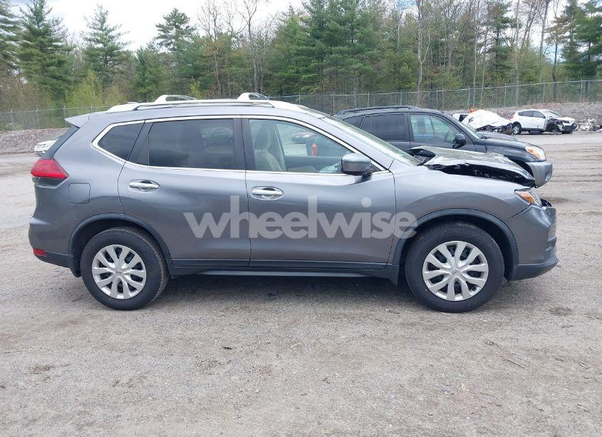 Photo 14 of 2017 Nissan Rogue S (VIN KNMAT2MV0HP513605)