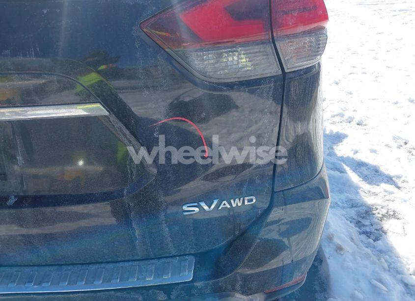 Photo 6 of 2017 Nissan Rogue SV (VIN KNMAT2MV0HP608665)