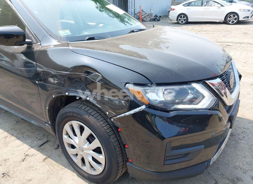 Photo 17 of 2018 Nissan Rogue S (VIN KNMAT2MV0JP545265)