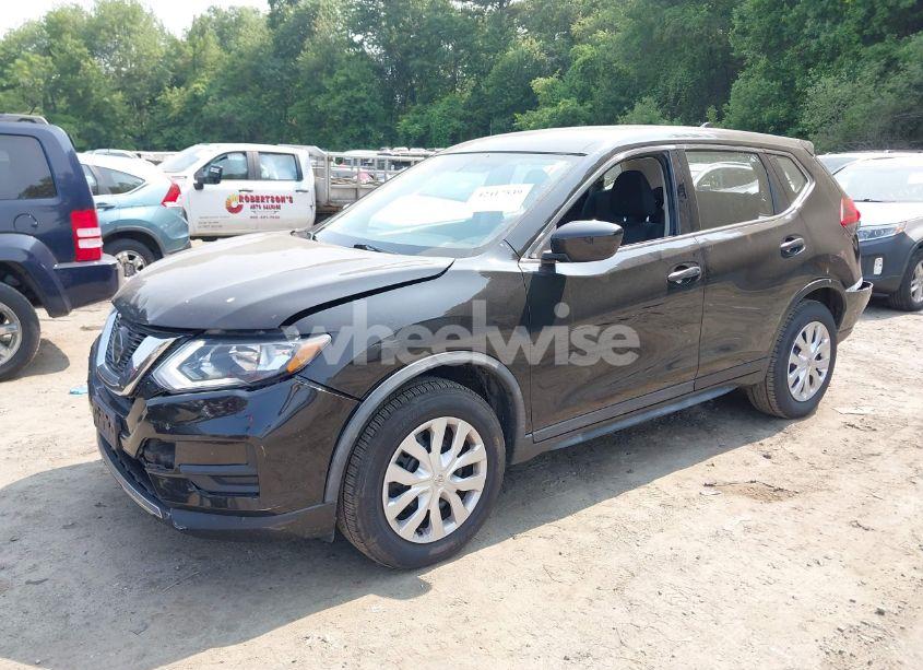 Photo 2 of 2018 Nissan Rogue S (VIN KNMAT2MV0JP545265)