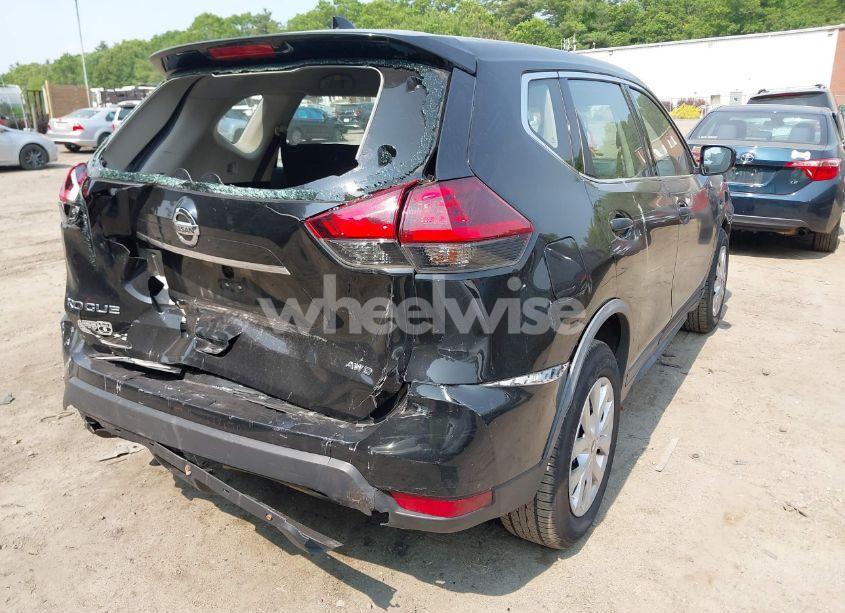 Photo 4 of 2018 Nissan Rogue S (VIN KNMAT2MV0JP545265)