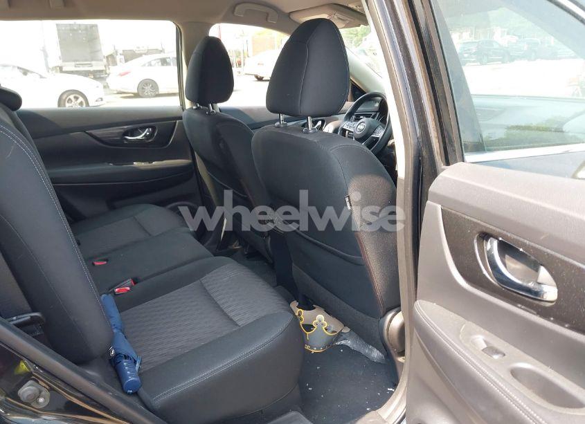 Photo 8 of 2018 Nissan Rogue S (VIN KNMAT2MV0JP545265)