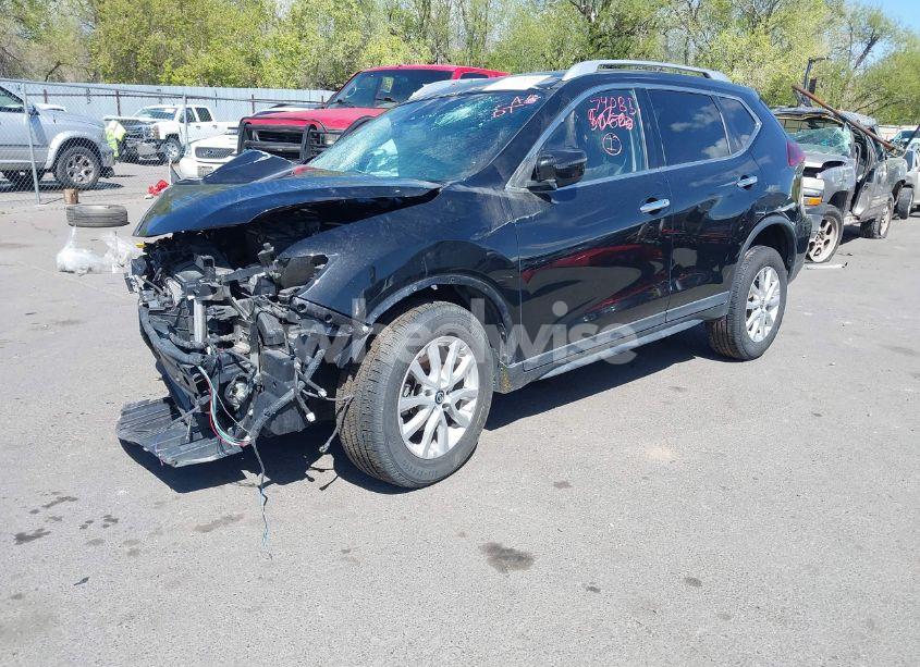 Photo 2 of 2019 Nissan Rogue SV (VIN KNMAT2MV0KP519203)