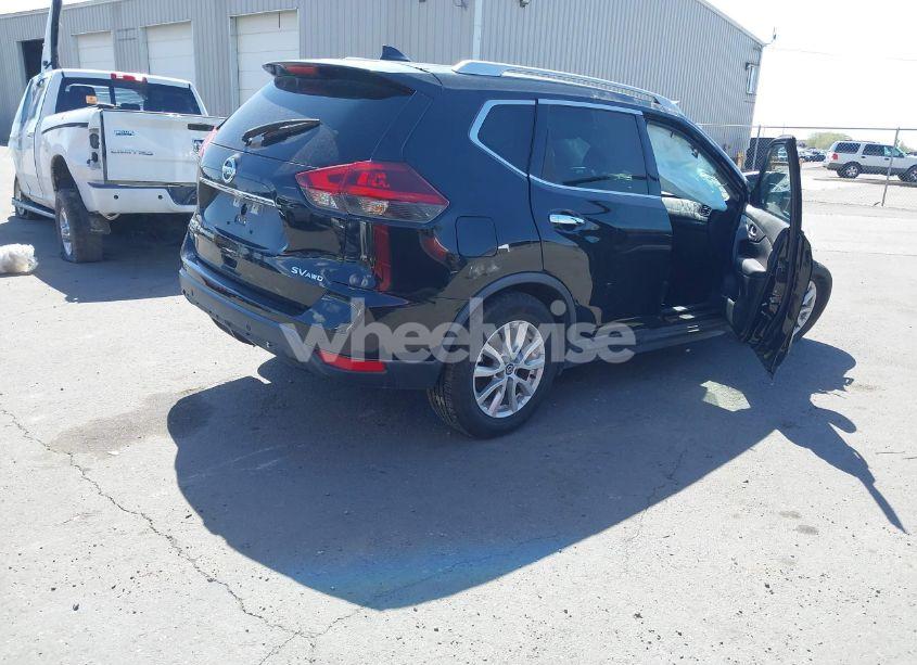 Photo 4 of 2019 Nissan Rogue SV (VIN KNMAT2MV0KP519203)