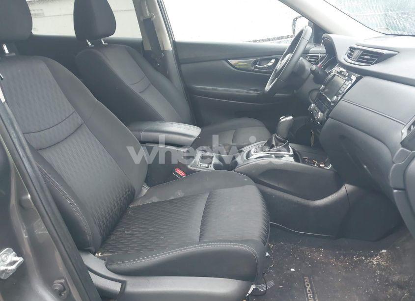 Photo 5 of 2020 Nissan Rogue SV INTELLIGENT AWD (VIN KNMAT2MV0LP536083)