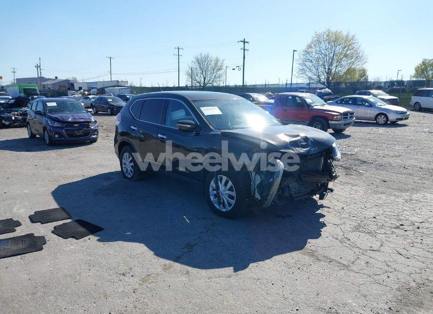 2015 Nissan Rogue S (VIN KNMAT2MV1FP541779) main photo