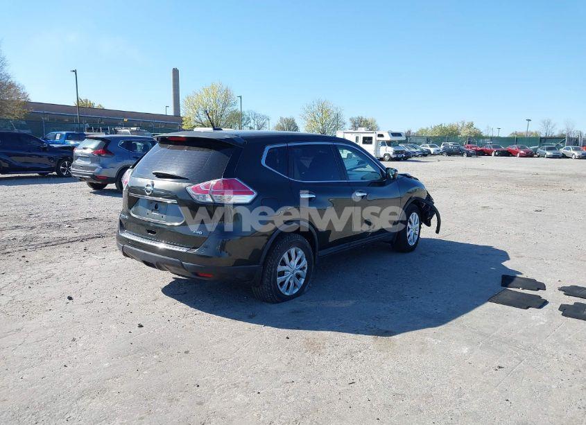 Photo 4 of 2015 Nissan Rogue S (VIN KNMAT2MV1FP541779)