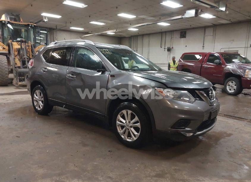 2015 Nissan Rogue SV (VIN KNMAT2MV1FP544634) main photo