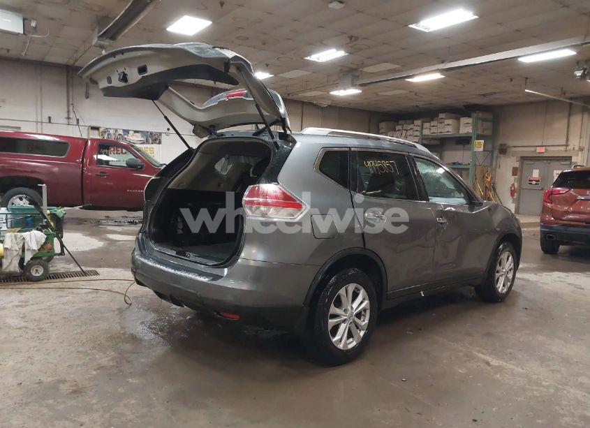 Photo 4 of 2015 Nissan Rogue SV (VIN KNMAT2MV1FP544634)