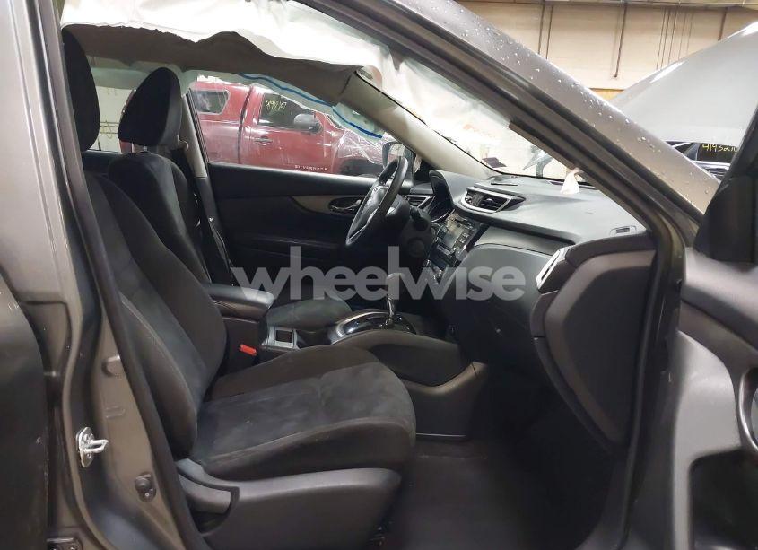 Photo 5 of 2015 Nissan Rogue SV (VIN KNMAT2MV1FP544634)