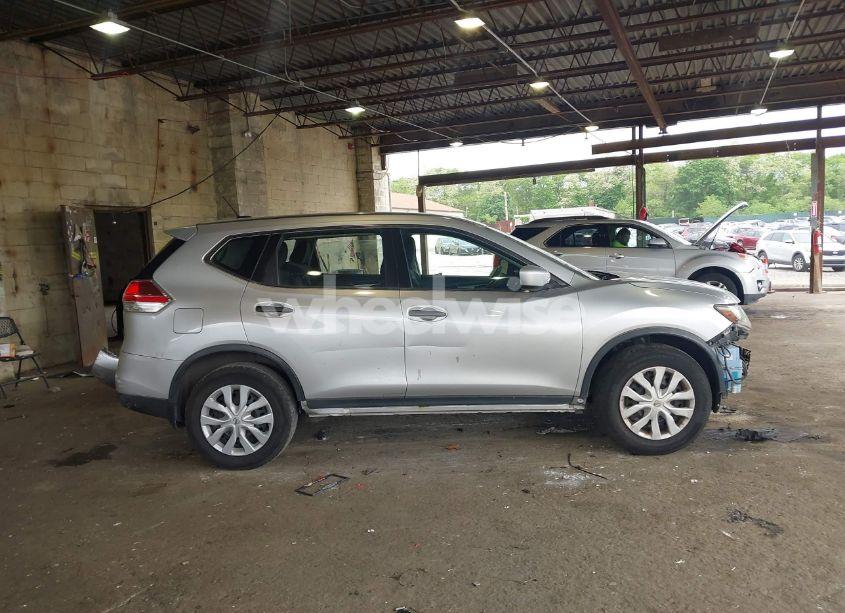 Photo 14 of 2016 Nissan Rogue S (VIN KNMAT2MV1GP716355)