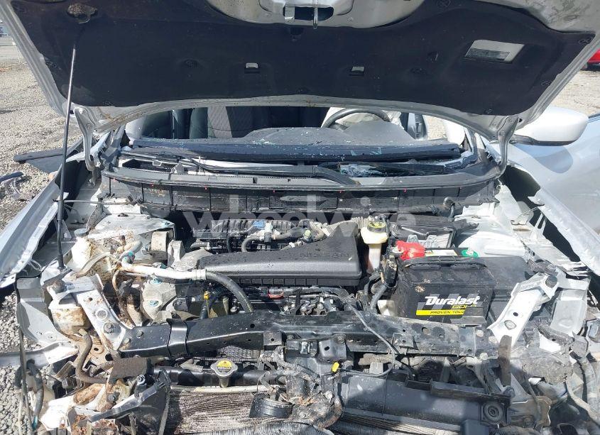 Photo 10 of 2017 Nissan Rogue S (VIN KNMAT2MV1HP515380)