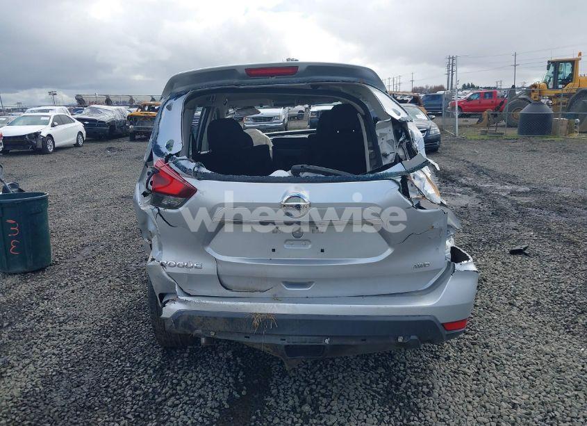 Photo 17 of 2017 Nissan Rogue S (VIN KNMAT2MV1HP515380)