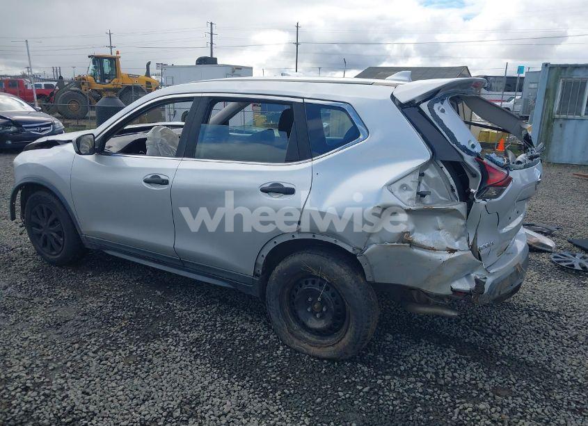 Photo 3 of 2017 Nissan Rogue S (VIN KNMAT2MV1HP515380)