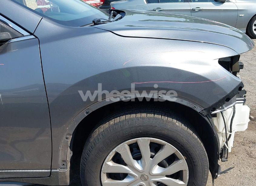 Photo 18 of 2017 Nissan Rogue S (VIN KNMAT2MV1HP527951)